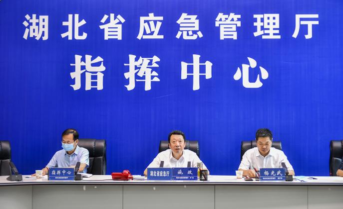 近日持續強降雨，防汛防災形勢嚴峻應急搶險救援車出動